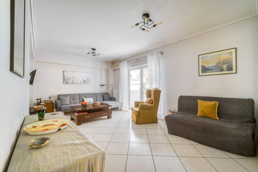 Spacious Family Flat Near Parthenon Free Parking Атина Екстериор снимка