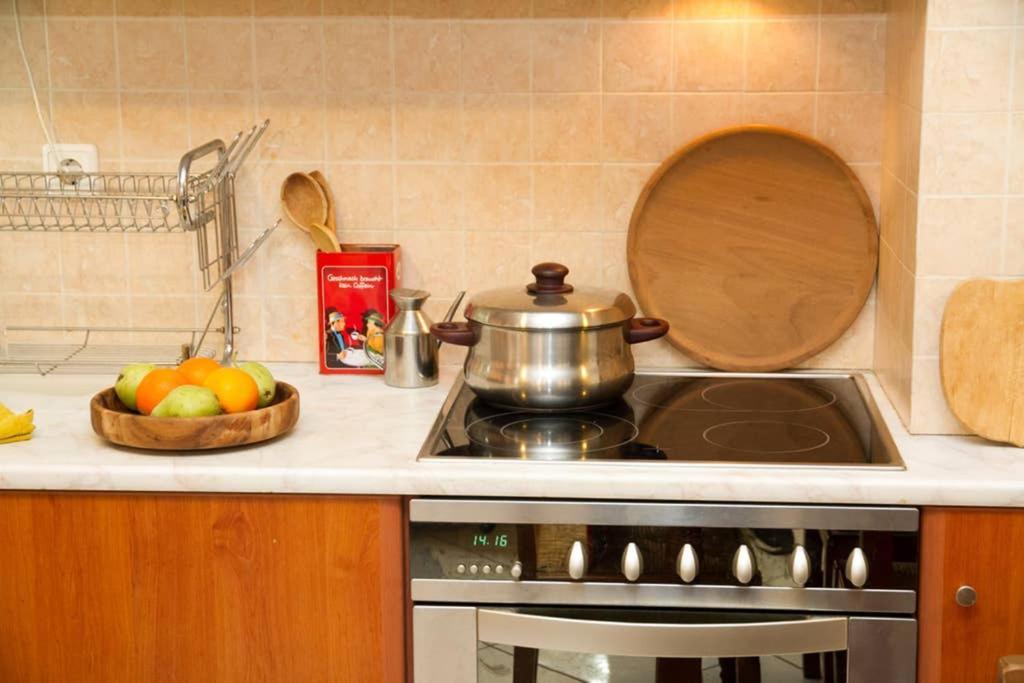 Spacious Family Flat Near Parthenon Free Parking Атина Екстериор снимка